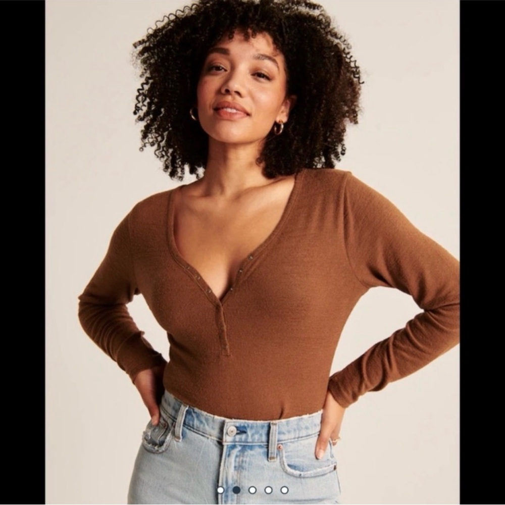 Abercrombie and Fitch soft a&f Brown Long Sleeve henley bodysuit. Size small